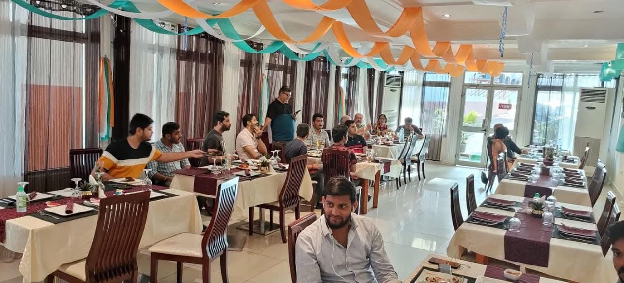 Photo 2 de Mahima Restaurant